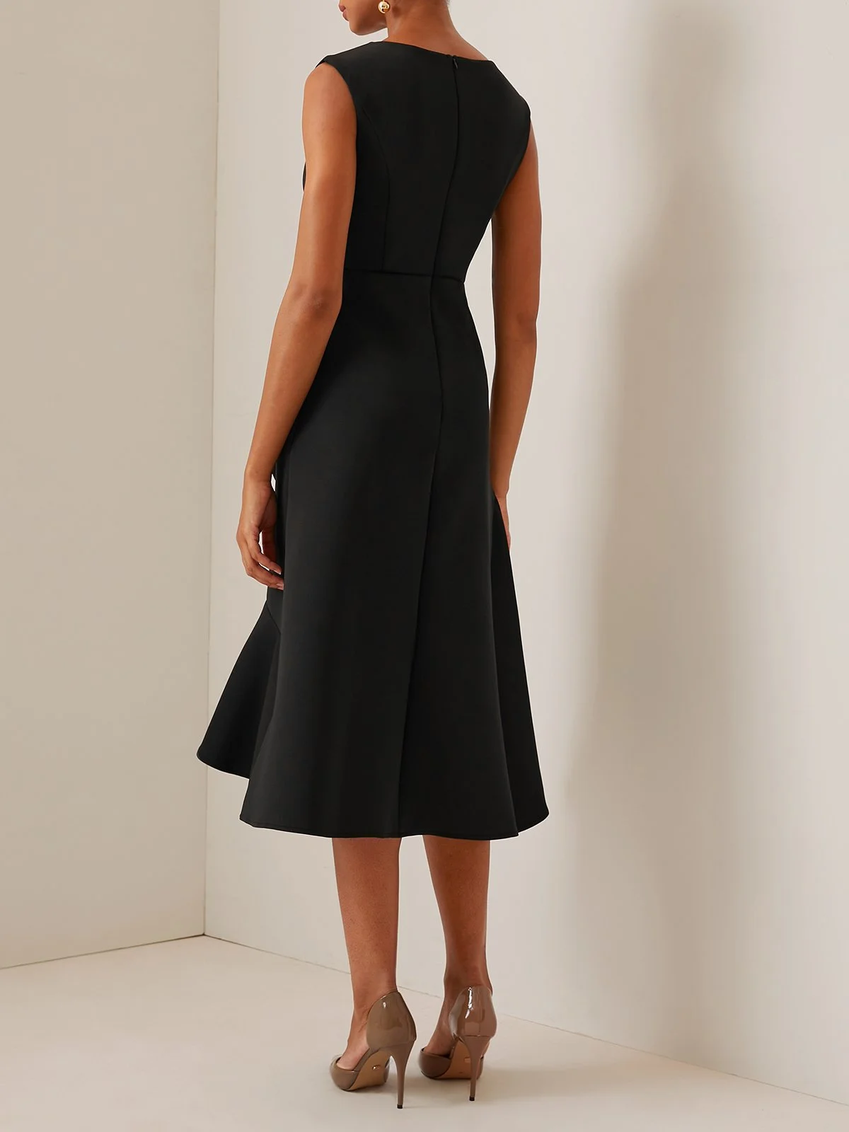 Black Sleeveless Midi Elegant A-line Dress with Waist Twist for Day-to-Night