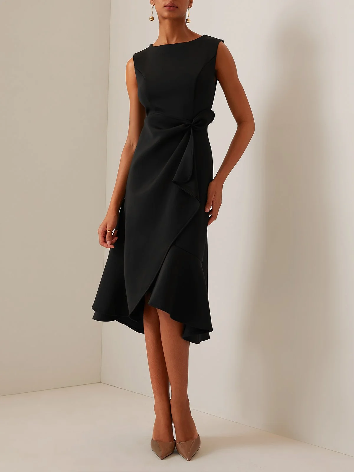 Black Sleeveless Midi Elegant A-line Dress with Waist Twist for Day-to-Night