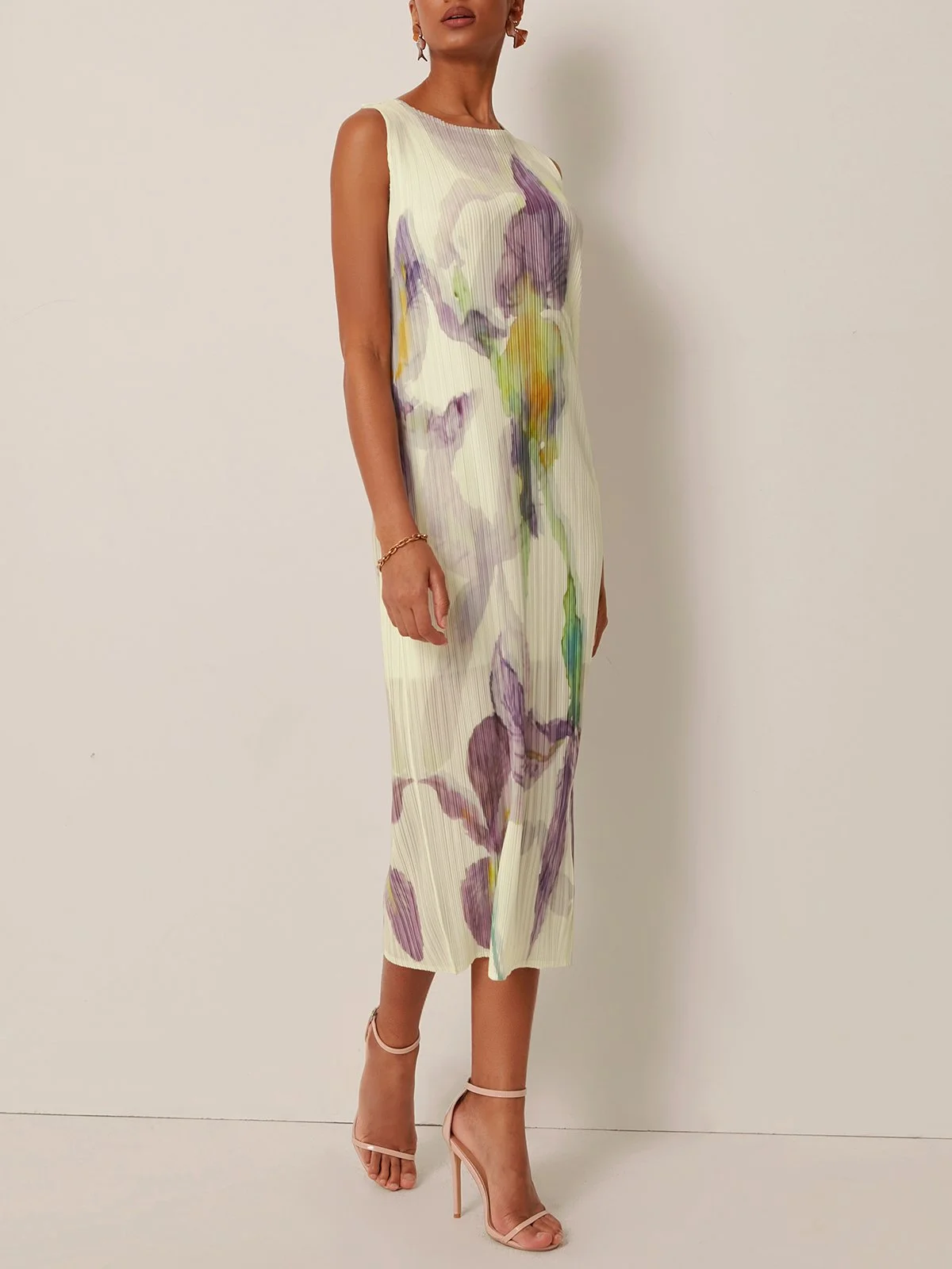 Cream White Floral Sleeveless Pleated Shift Maxi Dress