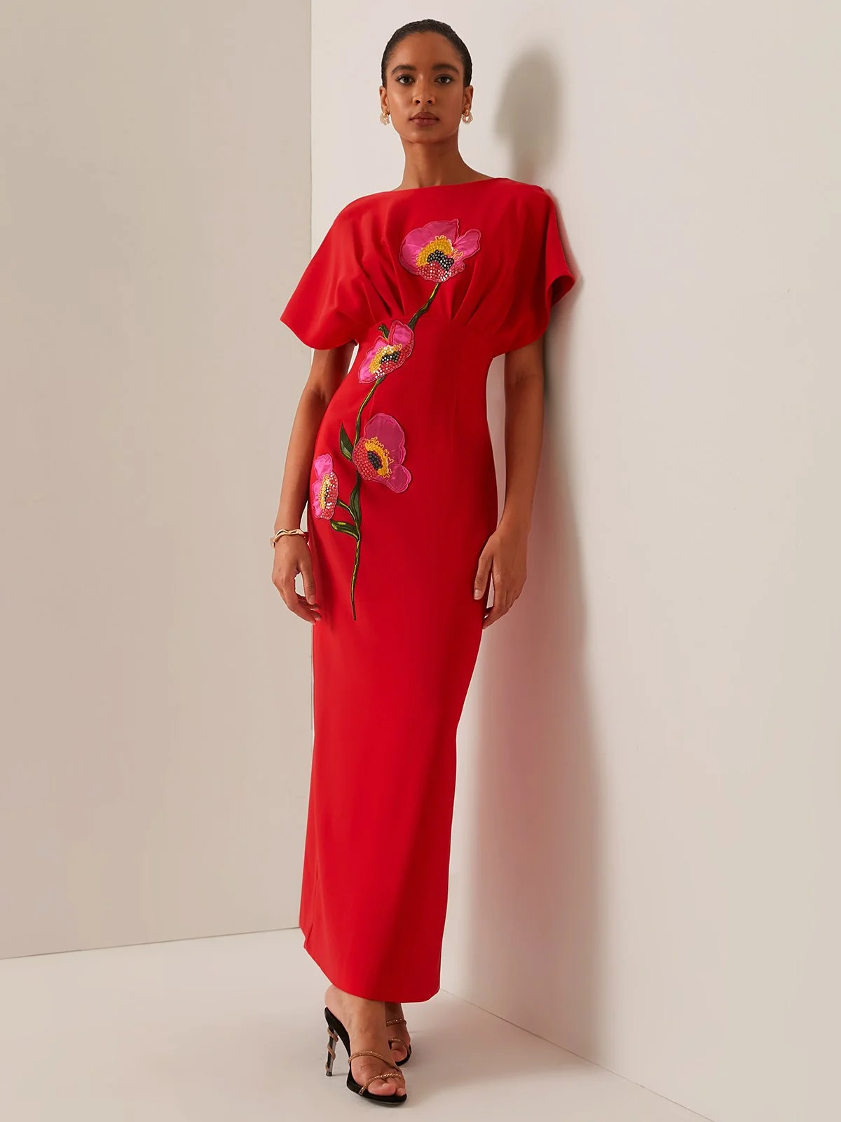 Red Applique Boat Neck Short Sleeve Backless Sheath Maxi Dress