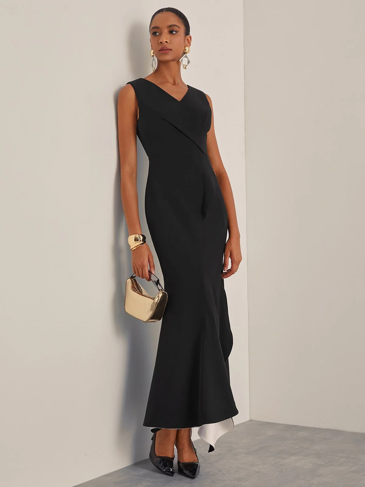 Black V Neck Sleeveless Slit A-Line Maxi Dress