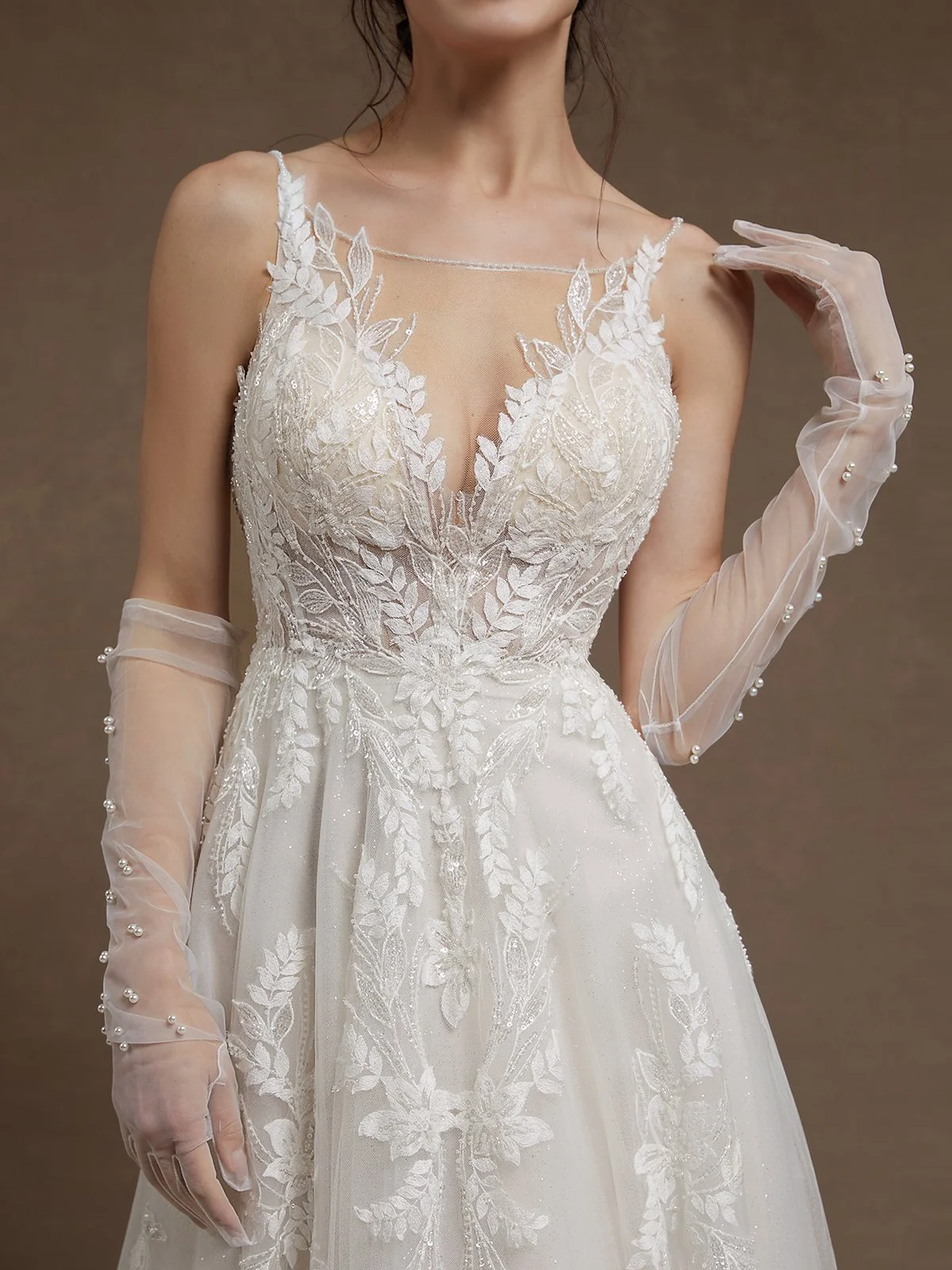 White Lace Wedding Dress Spaghetti Sleeveless A-Line Gown