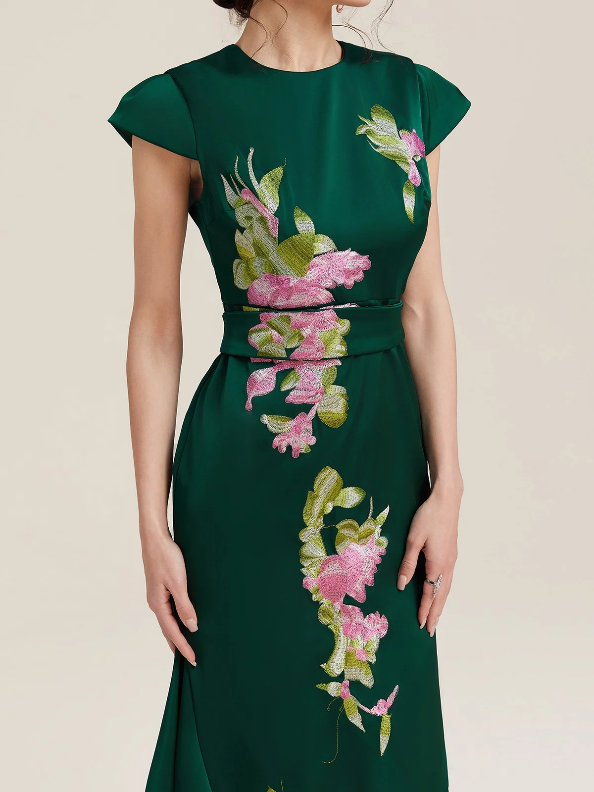 Dark Green Embroidery Satin Crew Neck Cap Sleeve A-Line Maxi Dress