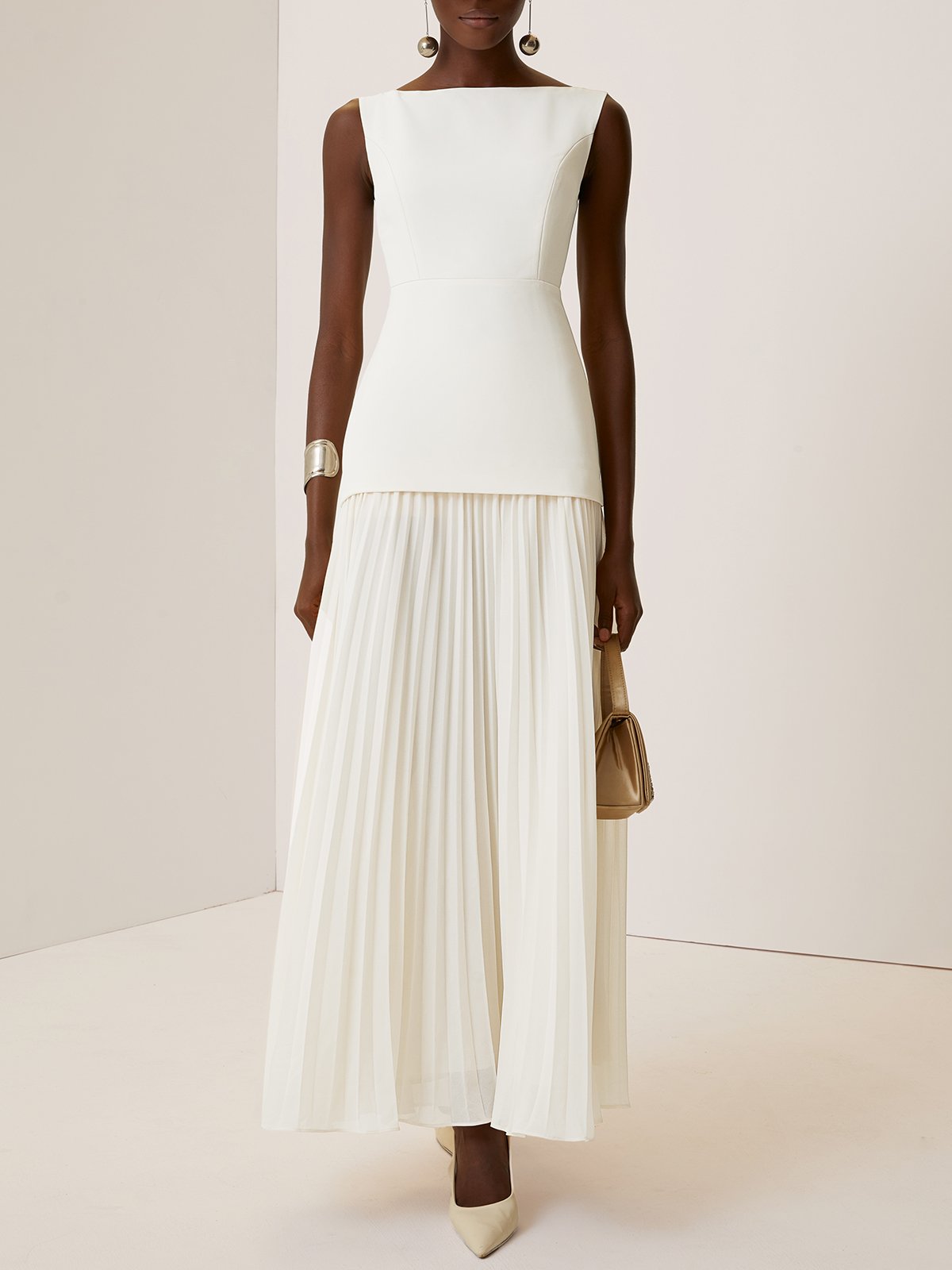 Off White Pleated Classic Boat Neck Sleeveless A-Line Gown Dress