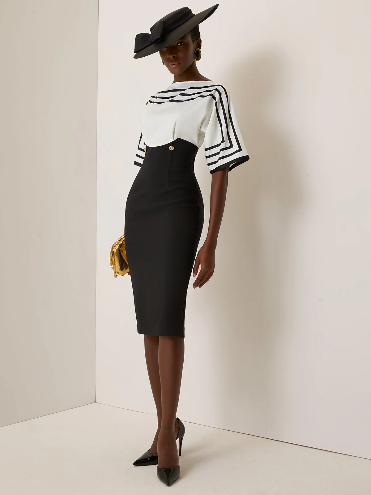 Black Buckle Classic Boat Neck Half Sleeve Sheath Midi Dress