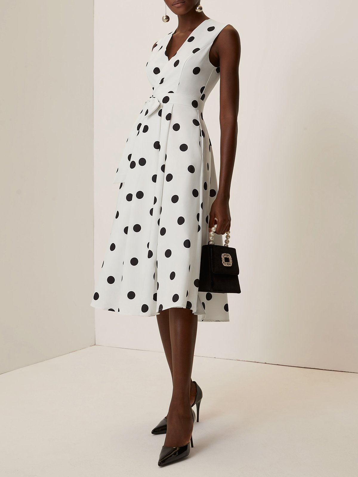 White Bow Classic V Neck Sleeveless A-Line Midi Dress