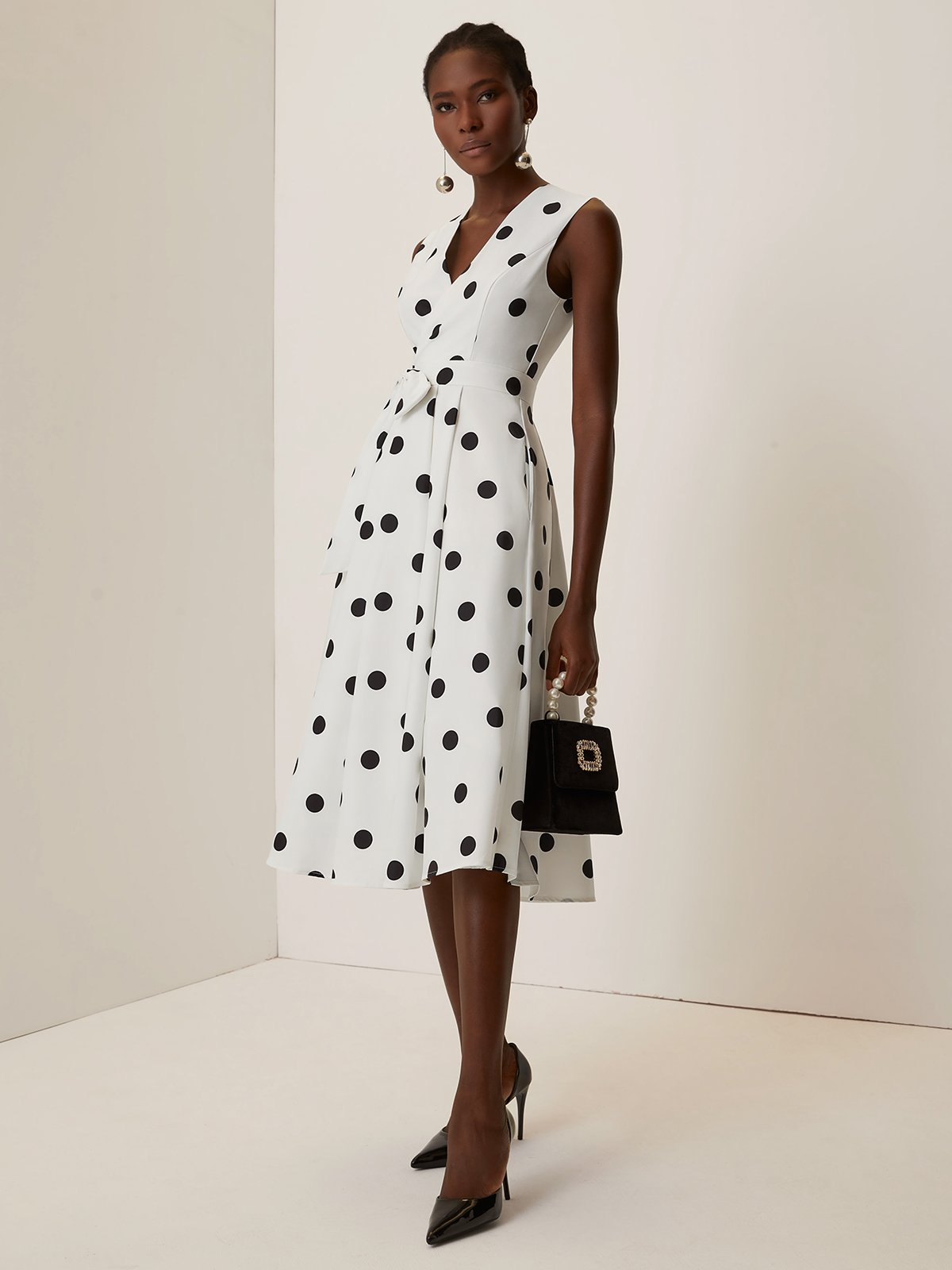 White Bow Classic V Neck Sleeveless A-Line Midi Dress