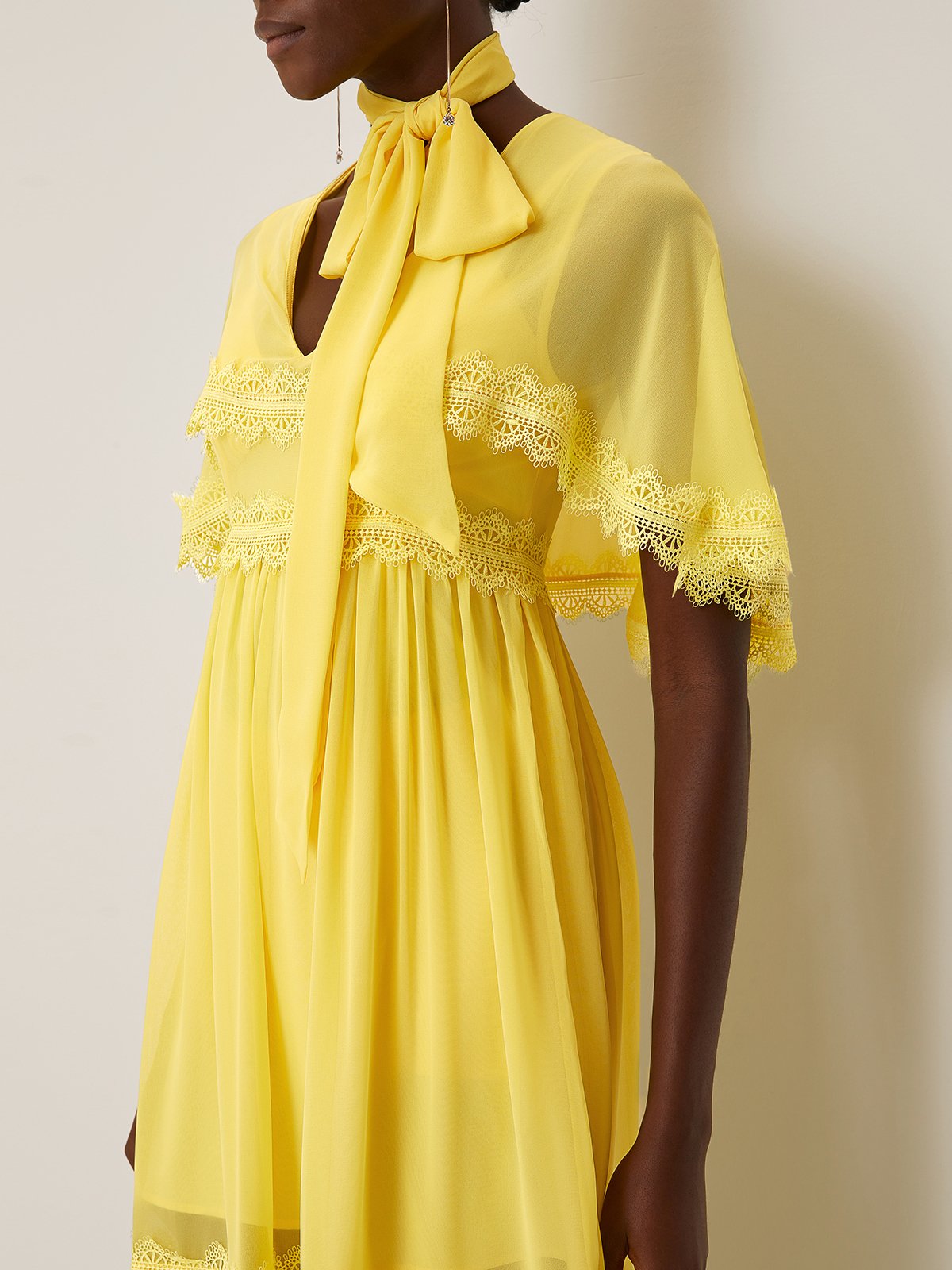 Yellow Lace Bow Chiffon V Neck Half Sleeve Raglan Sleeves A-Line Midi Dress