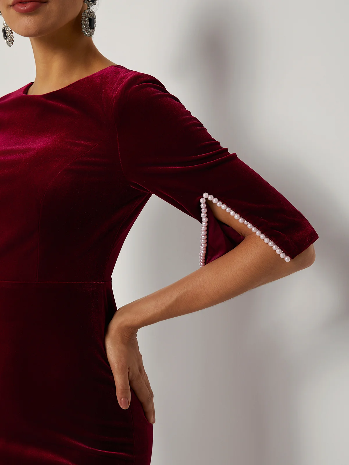 Wine Red Imitation Pearls Velvet Boat Neck Half Sleeve Sheath Midi Dress