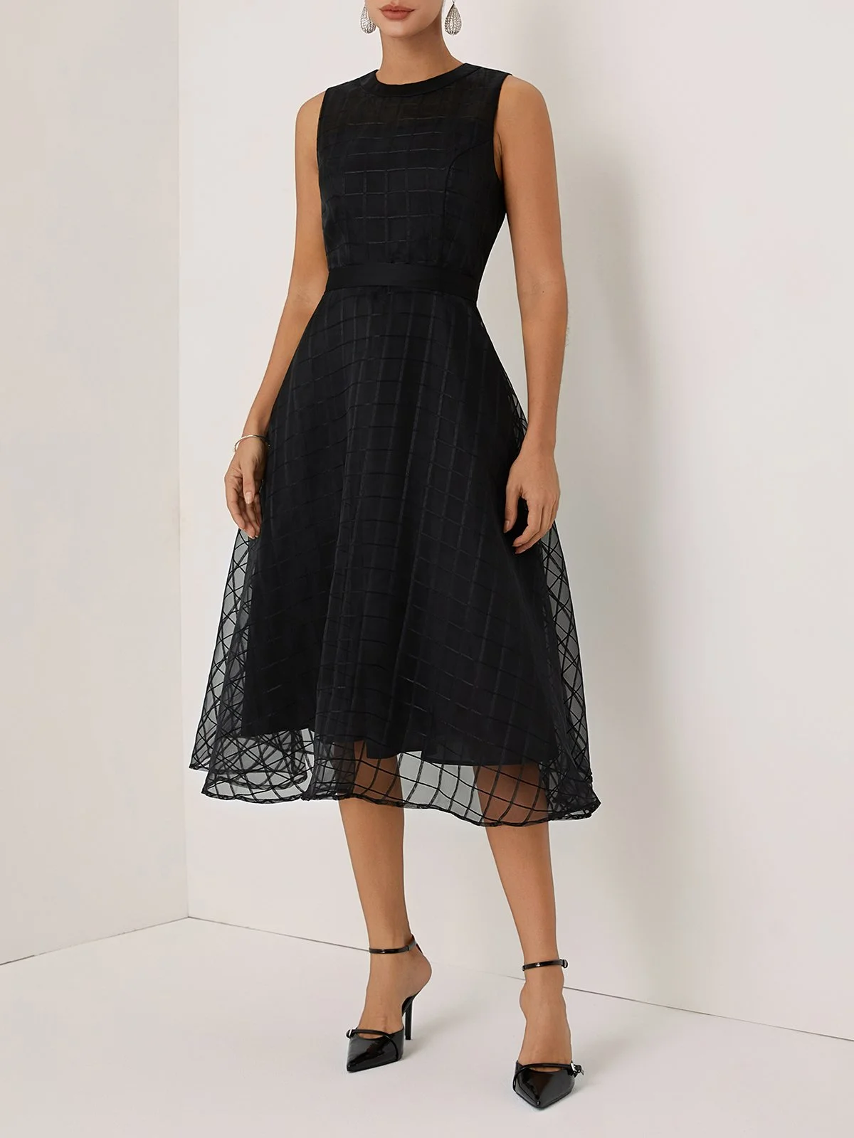 Black Classic Crew Neck Sleeveless A-Line Midi Dress