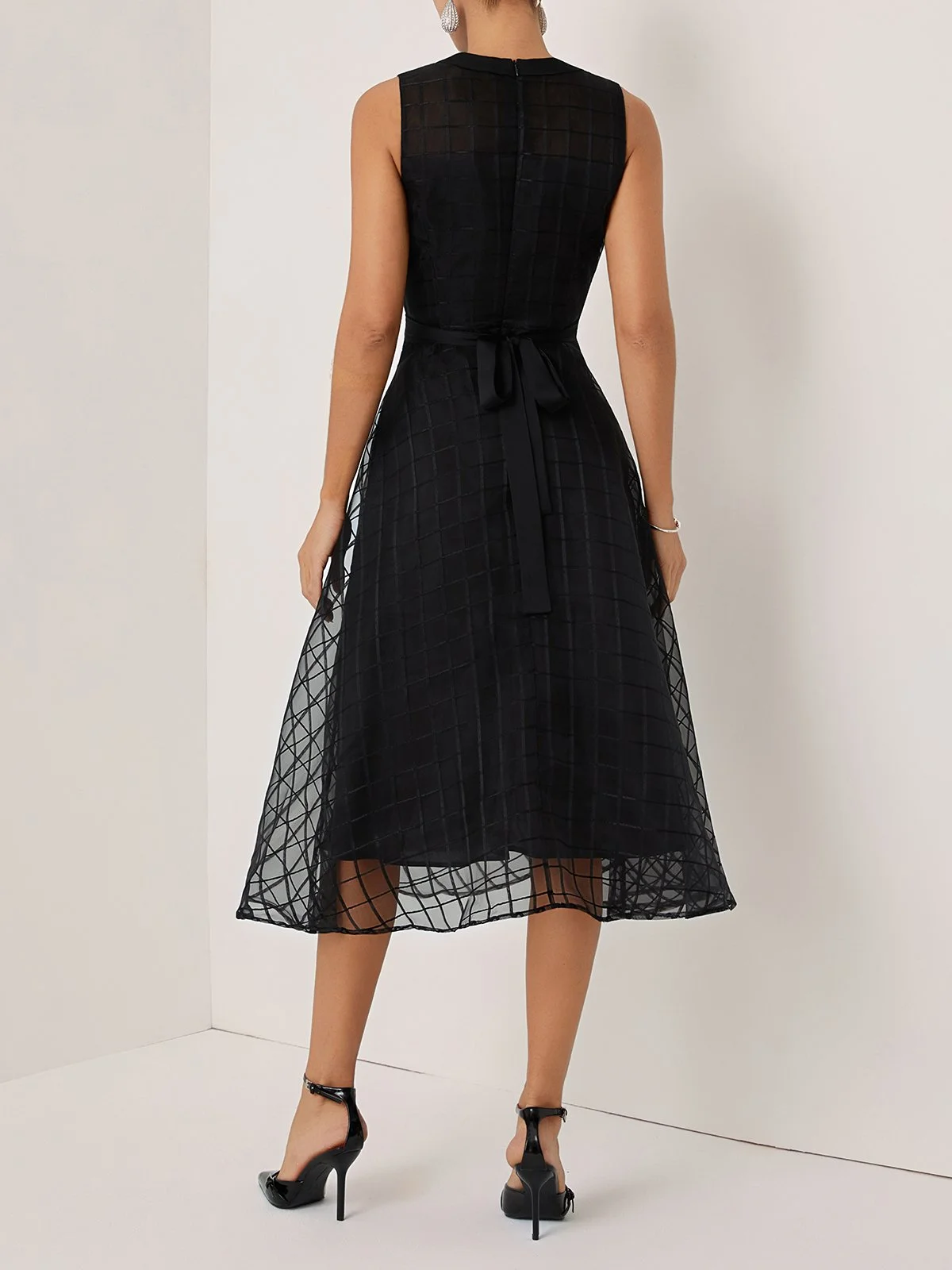 Black Classic Crew Neck Sleeveless A-Line Midi Dress