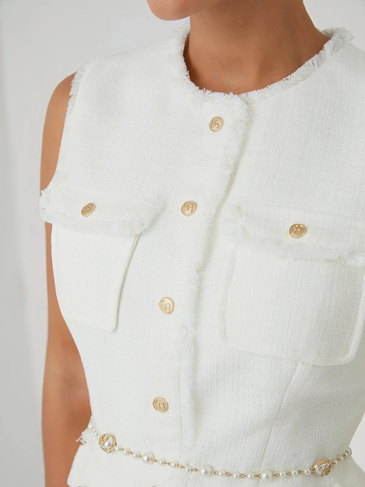 Women White Buckle Lace Crew Neck Sleeveless Dressy Top With Skirt Two-Piece Set