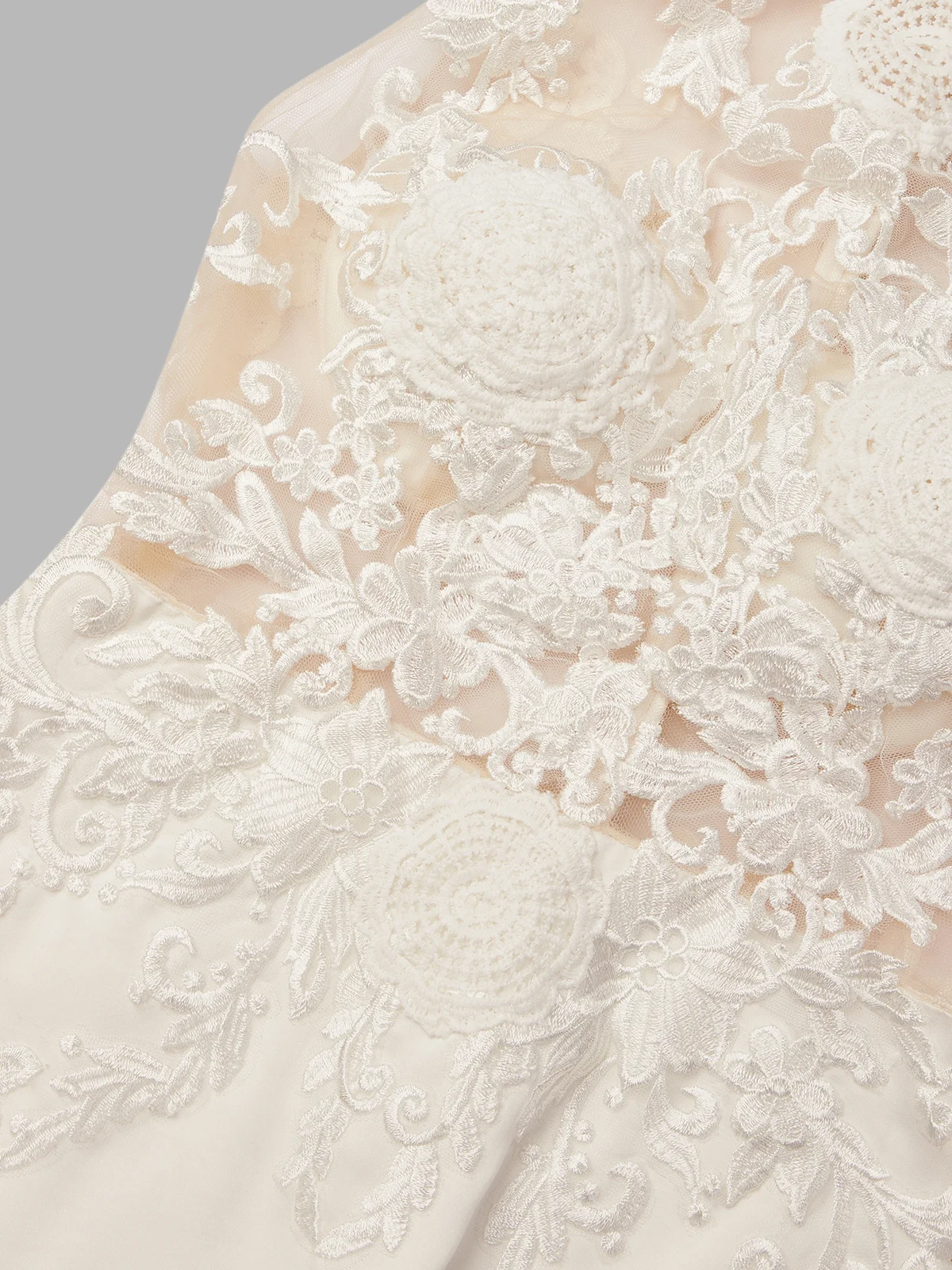 White Lace Hollow Out Bridal/Wedding Dress Stand Collar Sleeveless Sheath Gown Dress