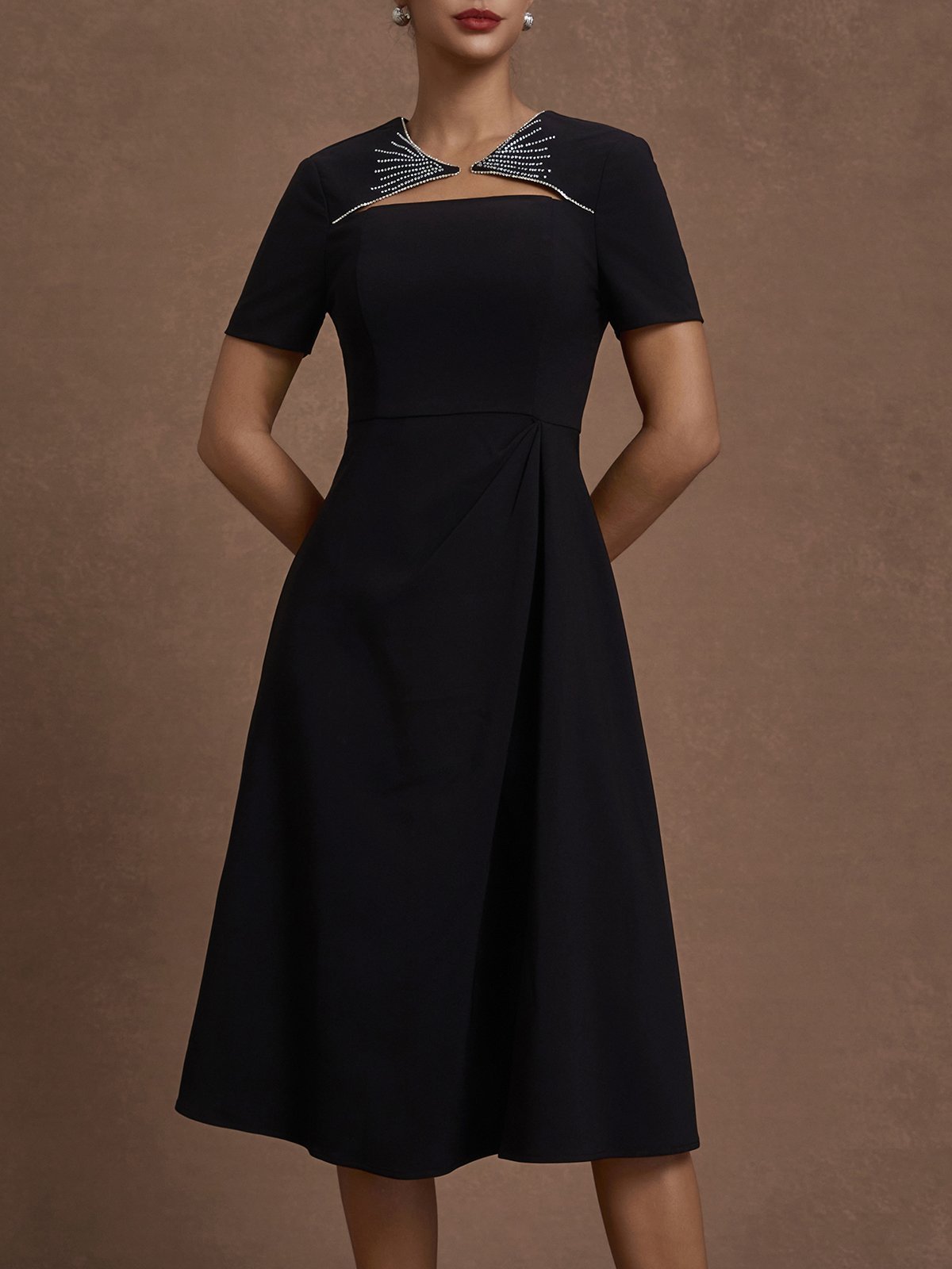 Black Ruched Hot Drilling Classic Crew Neck Short Sleeve A-Line Midi Dress