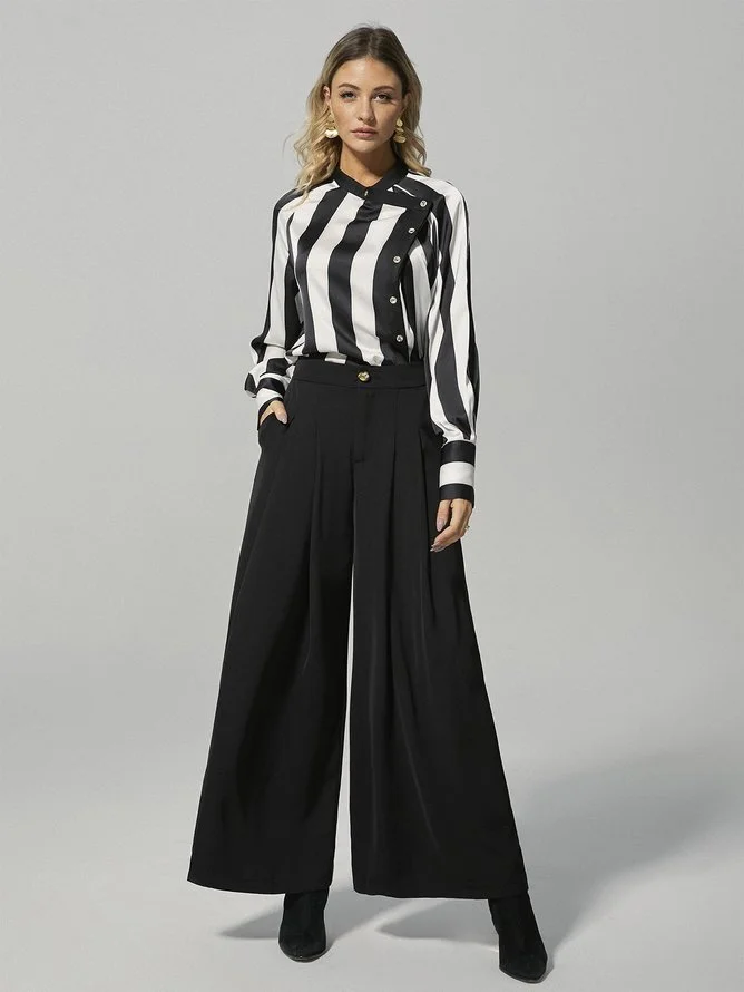 Women Black Wide-Leg Pants With Pockets