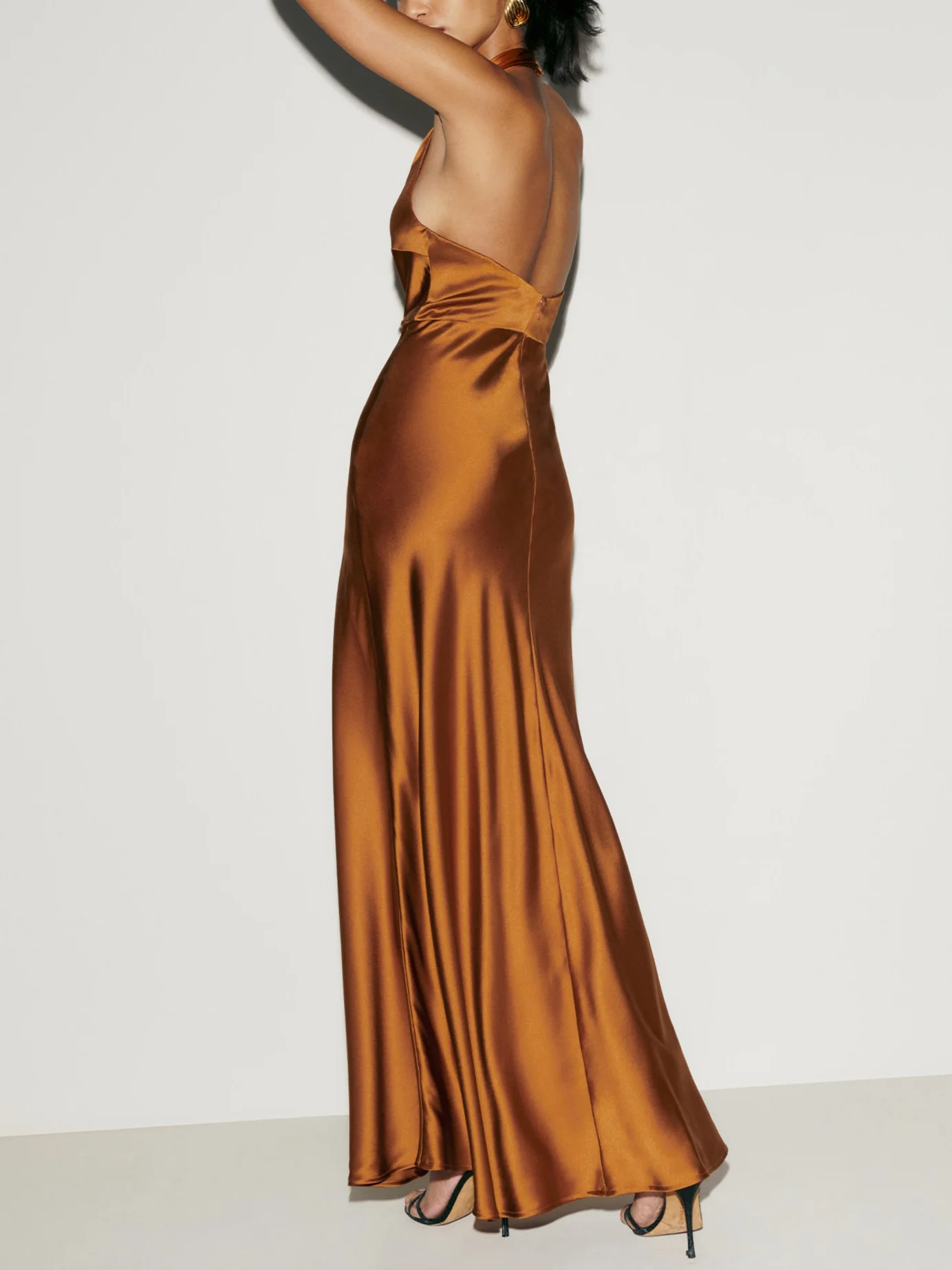 Caramel Halter Backless V Neck Sleeveless A-Line Maxi Dress