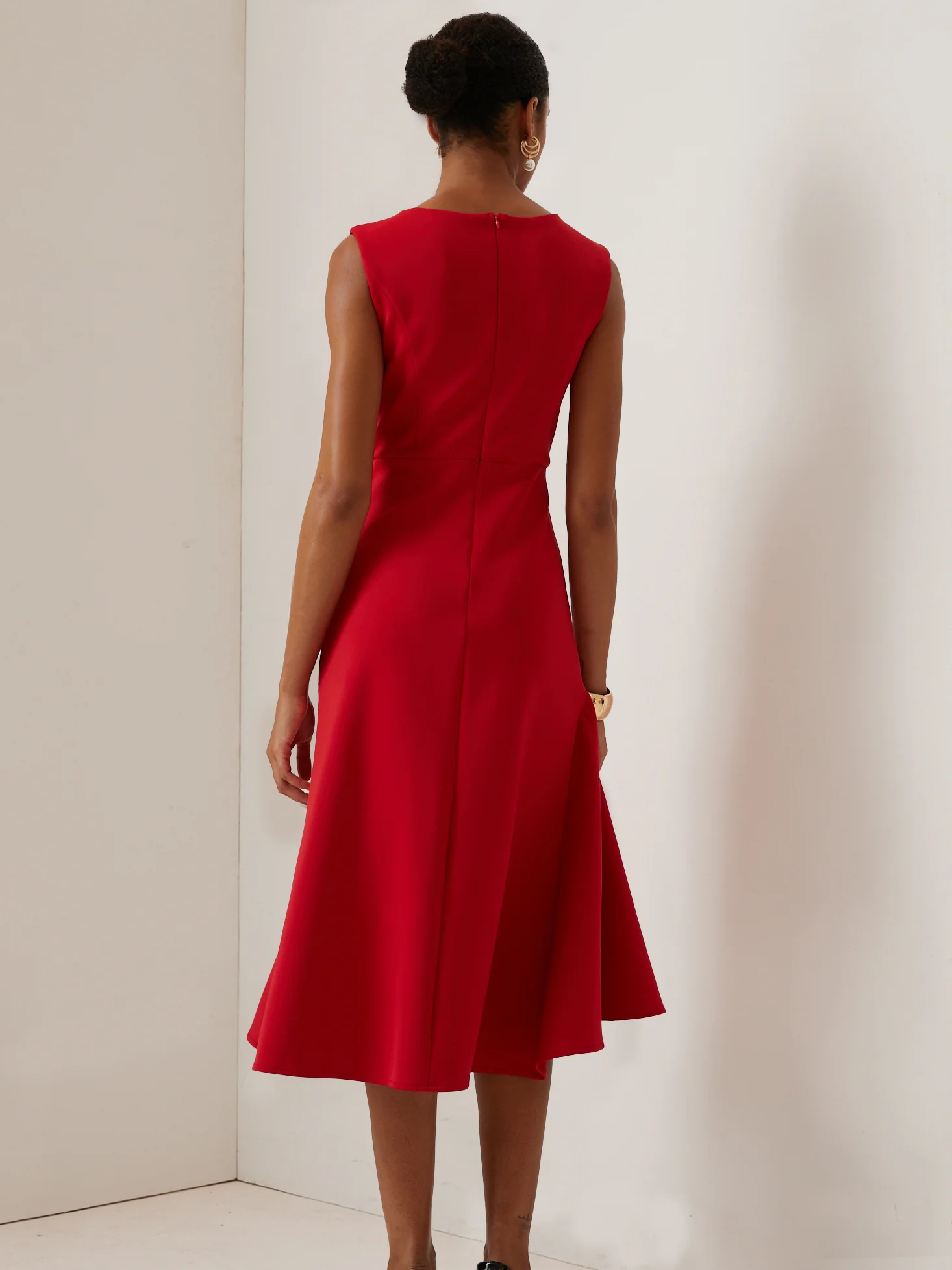 Red Sleeveless Midi Elegant A-line Dress with Waist Twist for Day-to-Night