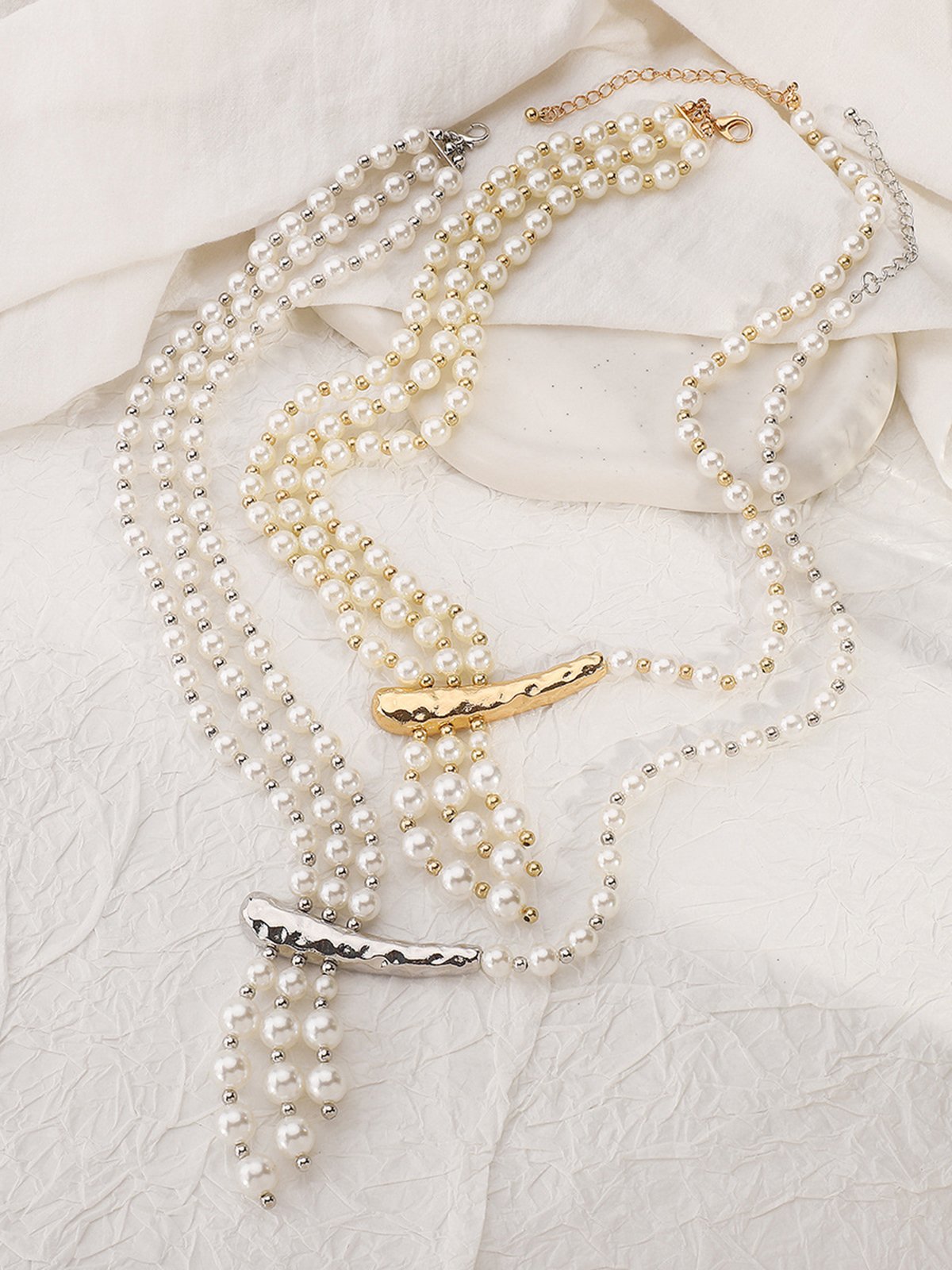 Irregular Imitation Pearl Tassel Metal Pendant Necklace