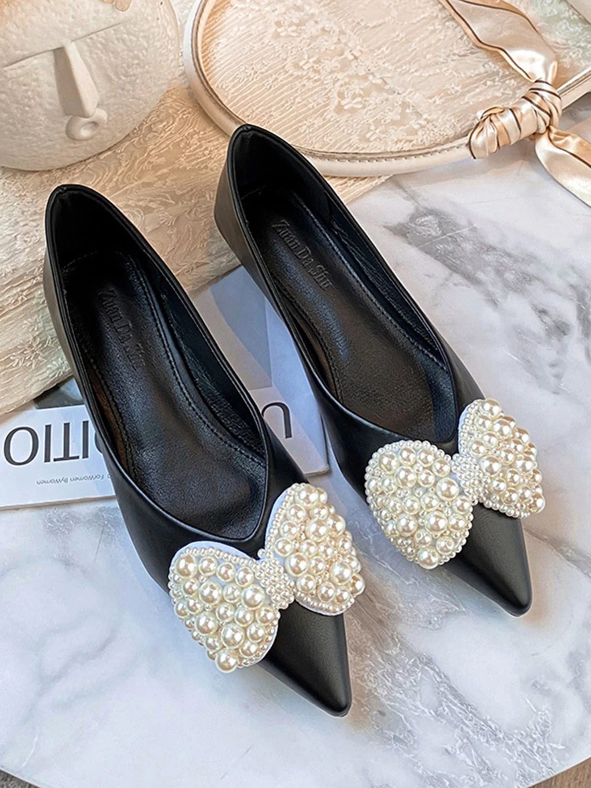 Elegant Imitation Pearl Bow Decor Shallow Shoes