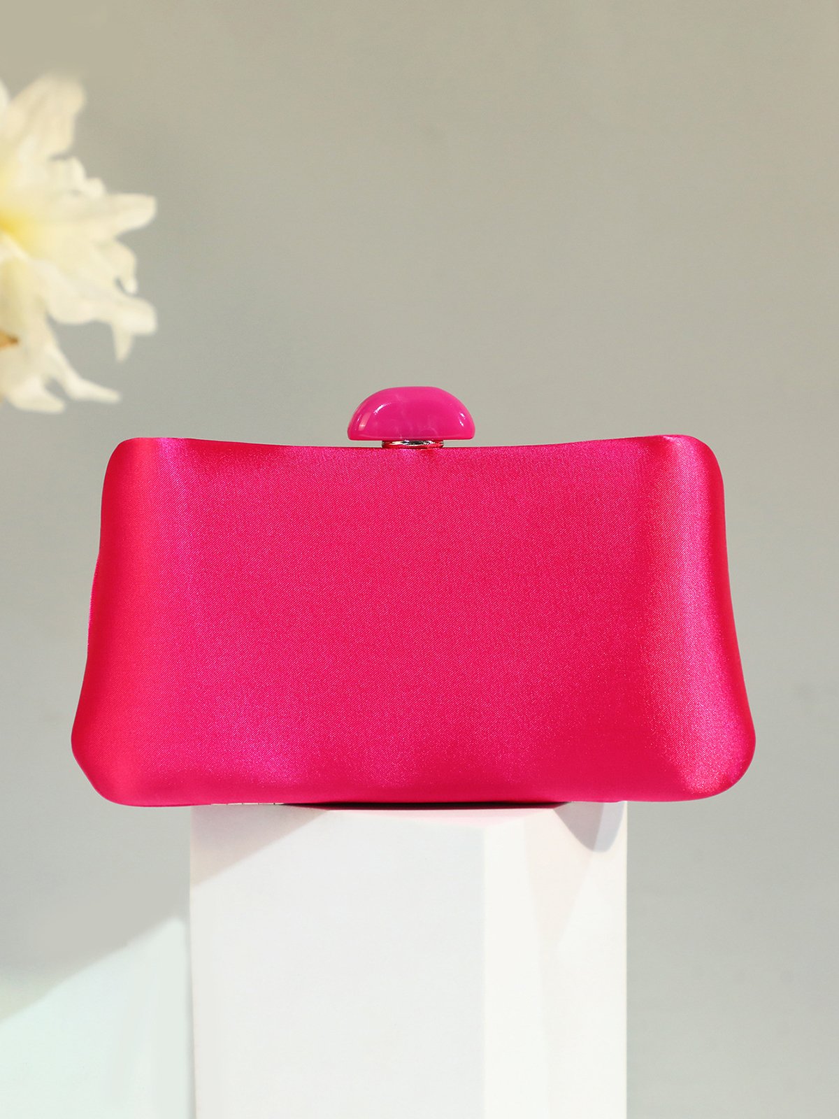 Elegant Satin Clutch Bag with Detachable Crossbody Strap