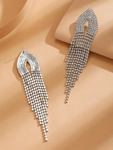 Plain All Season Urban Daily Dangle Rhinestone Earrings for Women