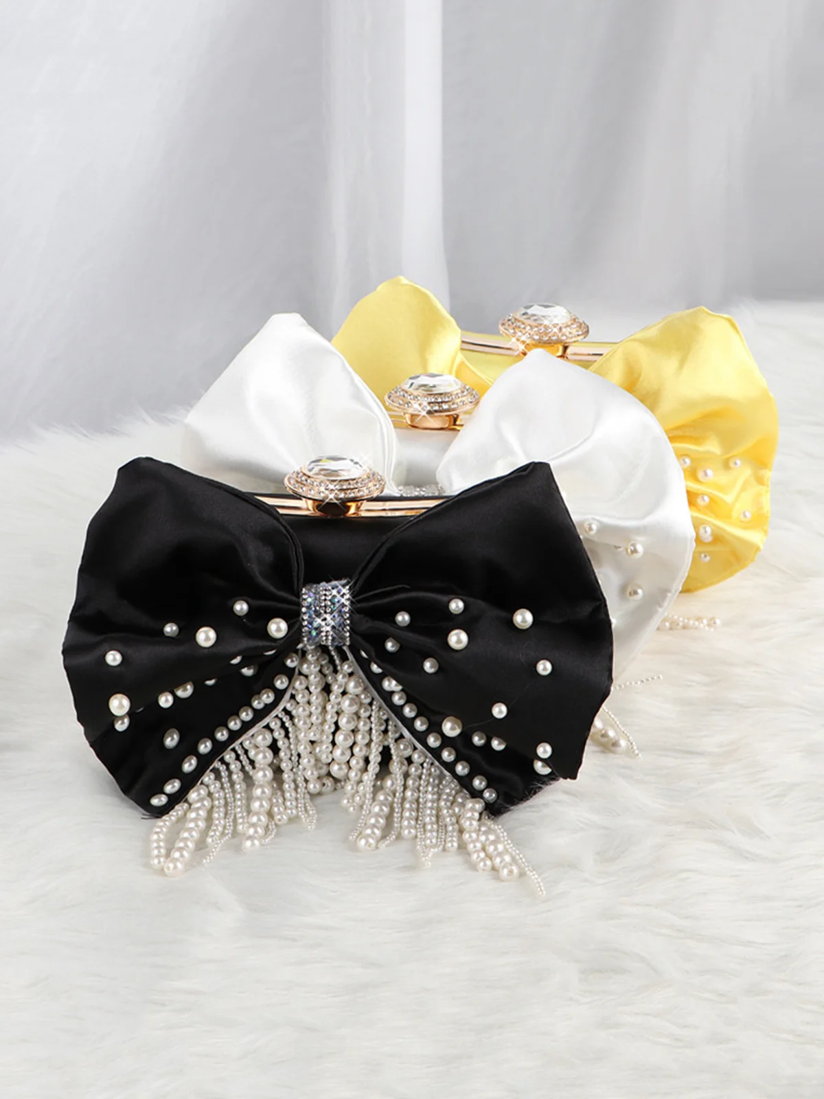 Elegant Bowknot Faux Pearl Fringed Clutch with Detachable Metal Chain Strap