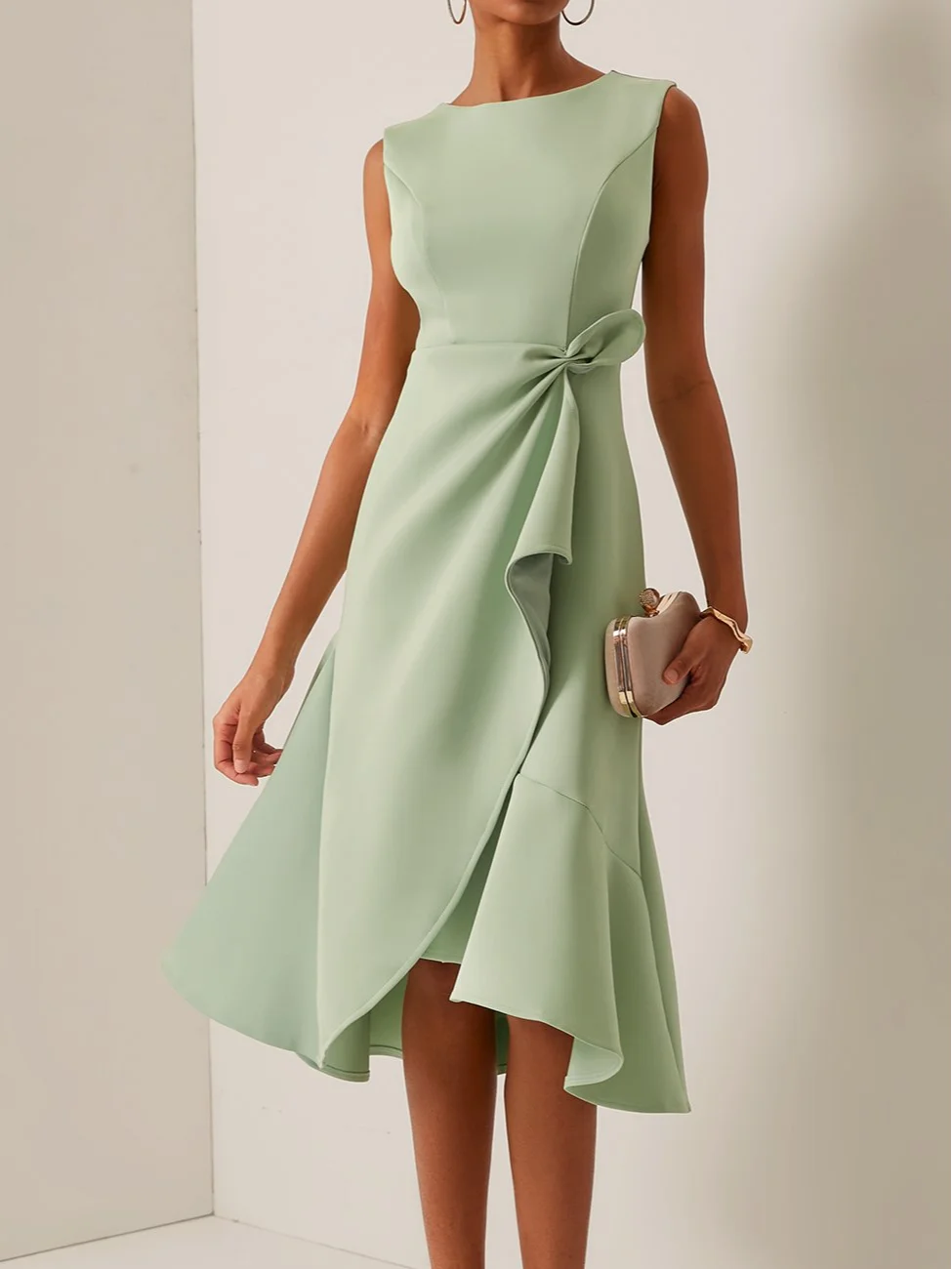 Red Sleeveless Midi Elegant A-line Dress with Waist Twist for Day-to-Night
