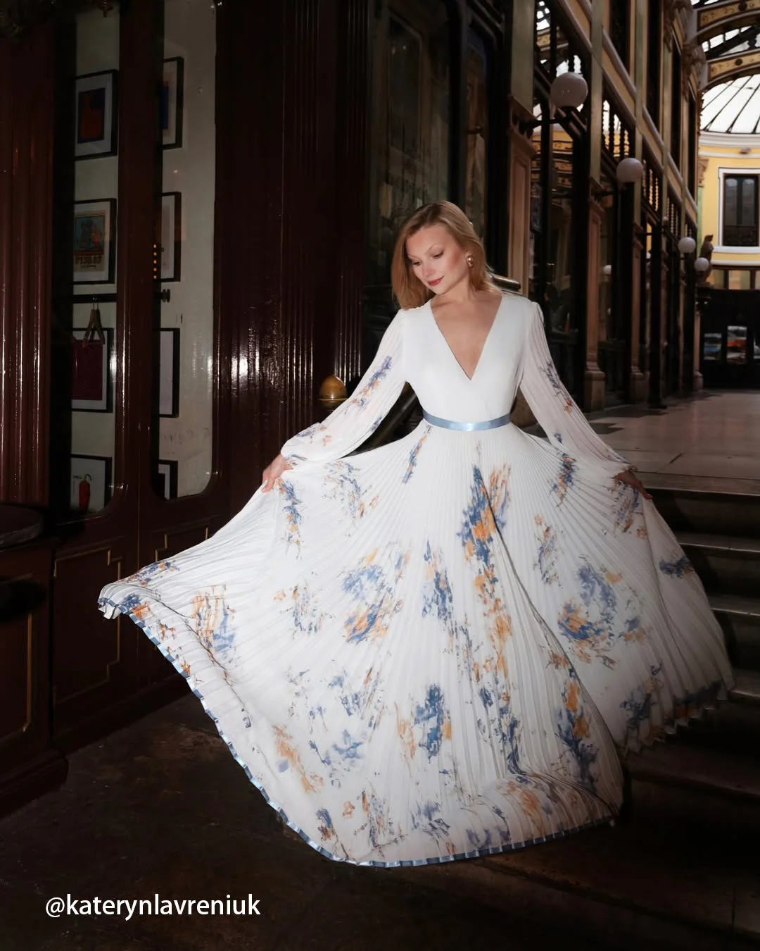 White Pleated Chiffon V Neck Floral Long Sleeve Balloon Sleeve A-Line Maxi Dress