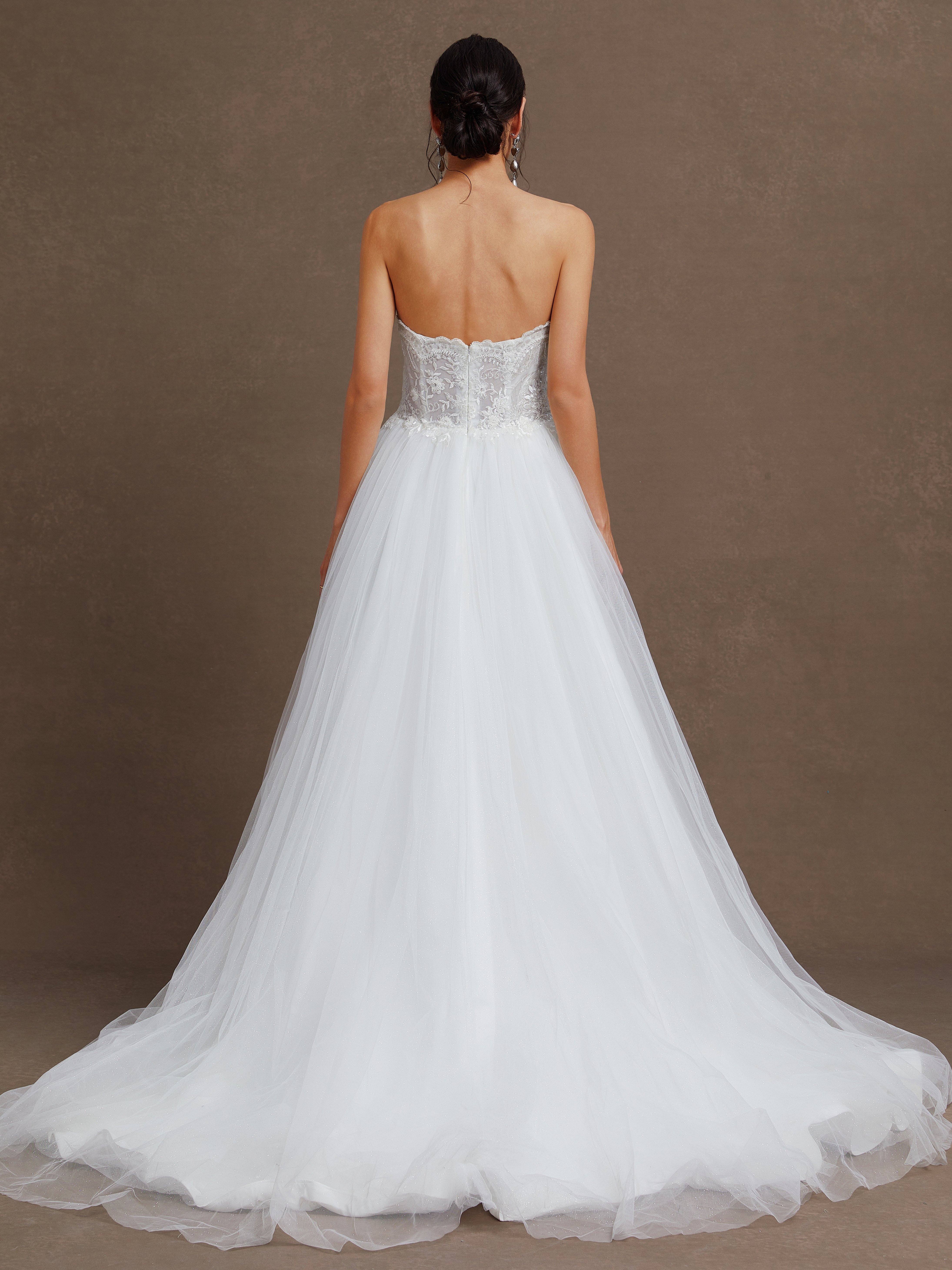 White Mesh Wedding Dress Strapless Sleeveless A-Line Gown