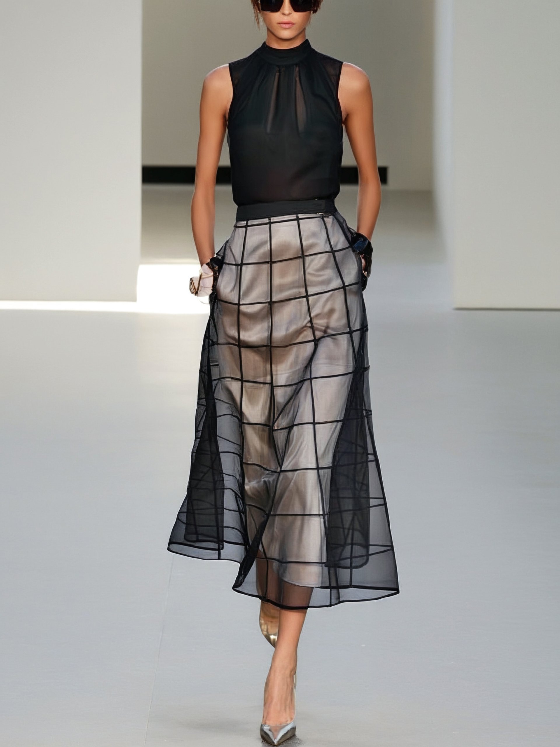 Black Mesh Classic Crew Neck Sleeveless A-Line Midi Dress