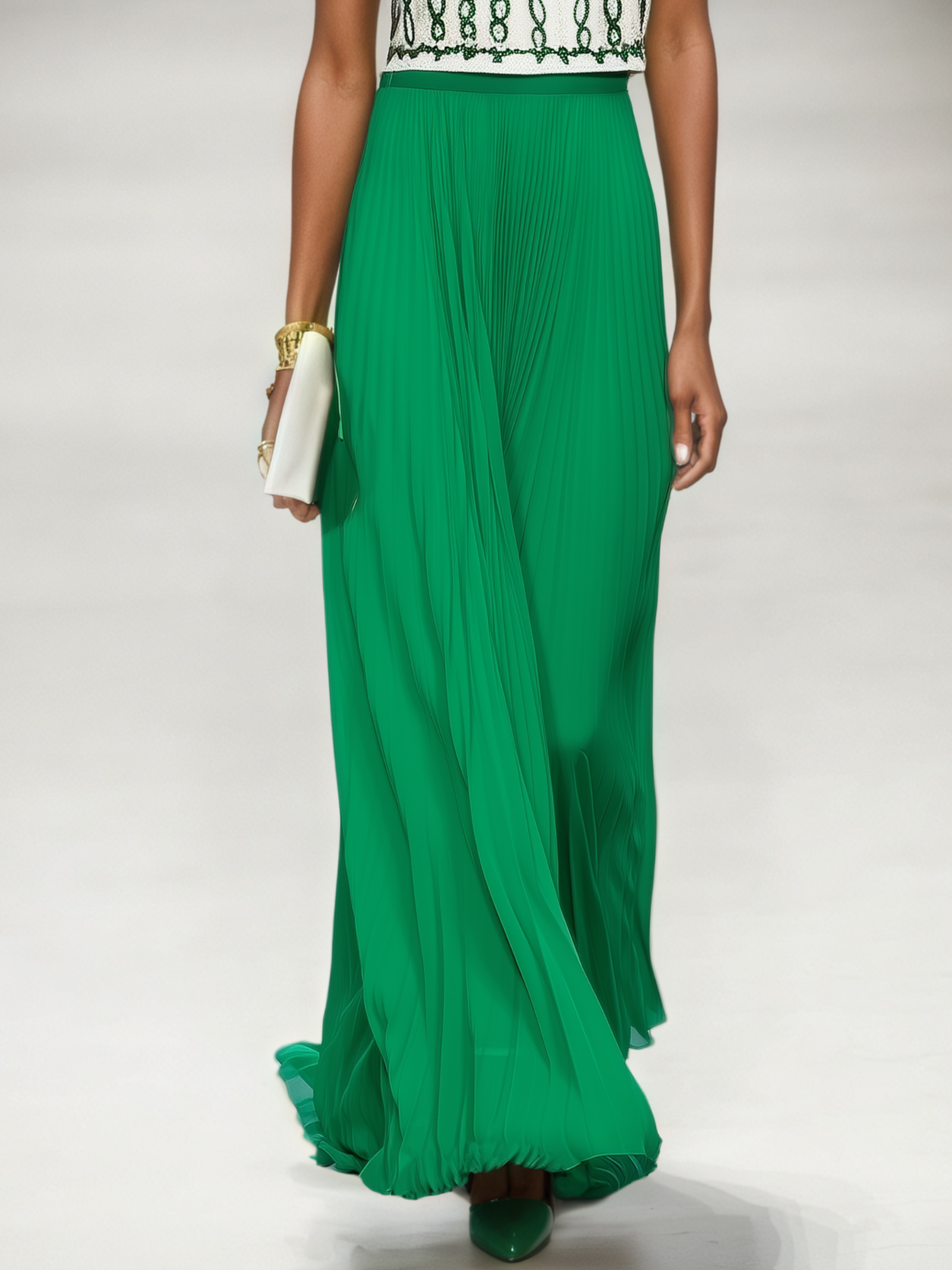 Green Ruched Chiffon Crew Neck Sleeveless A-Line Maxi Dress