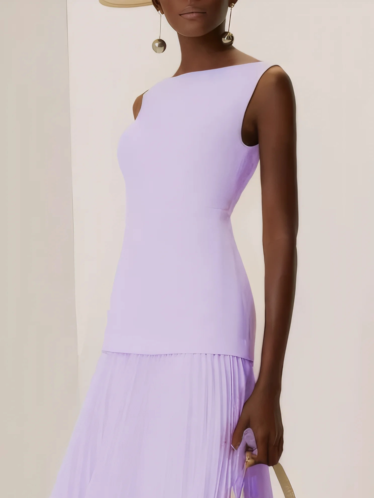 Off White Pleated Classic Boat Neck Sleeveless A-Line Gown Dress