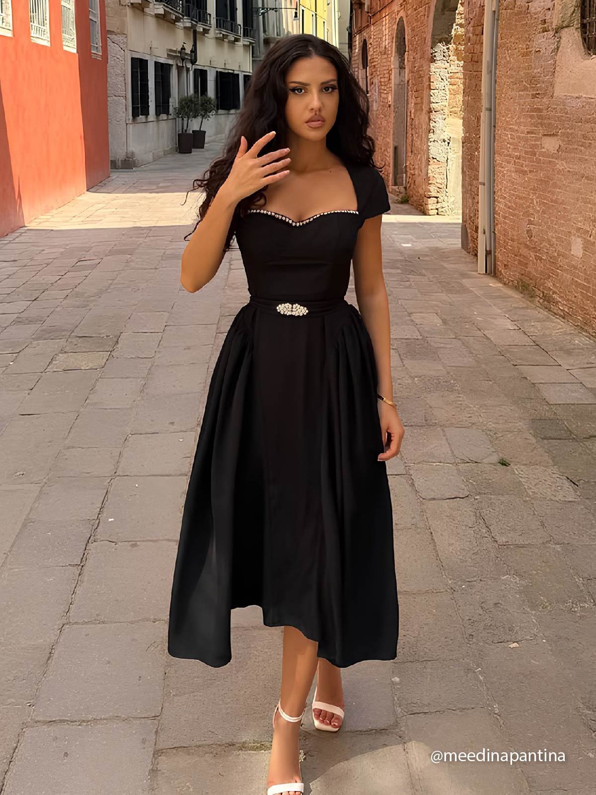 Black Rhinestone Pleated  Sweetheart Neckline Cap Sleeve A-Line Midi Dress
