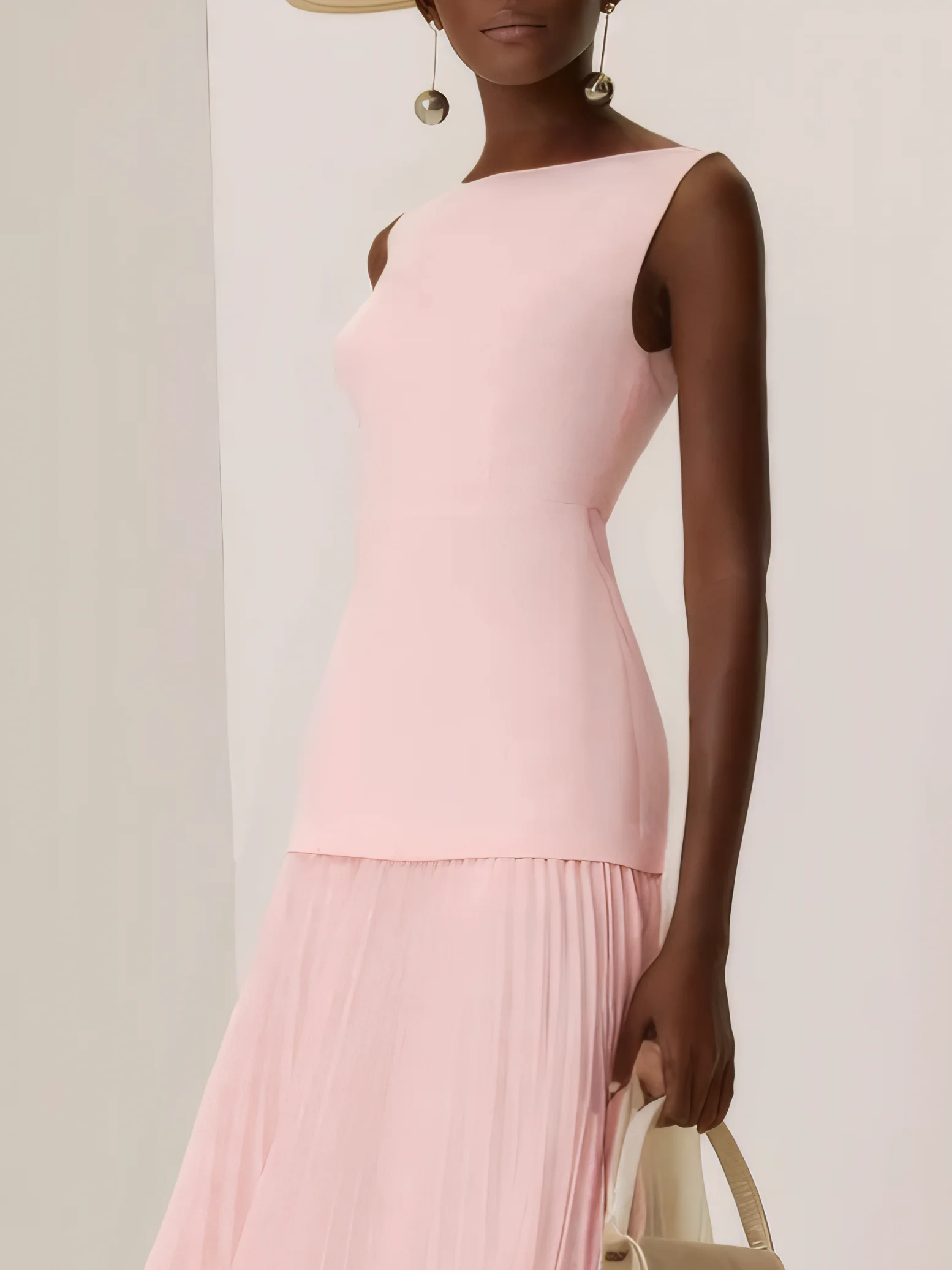 Off White Pleated Classic Boat Neck Sleeveless A-Line Gown Dress