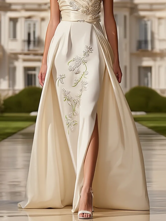 White Lace Embroidery Wedding Dress Spaghetti Sleeveless A-Line Gown Dress