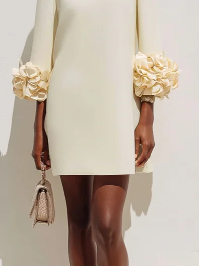 Off White 3D Floral Classic Crew Neck Three Quarter Sleeve Shift Mini Dress