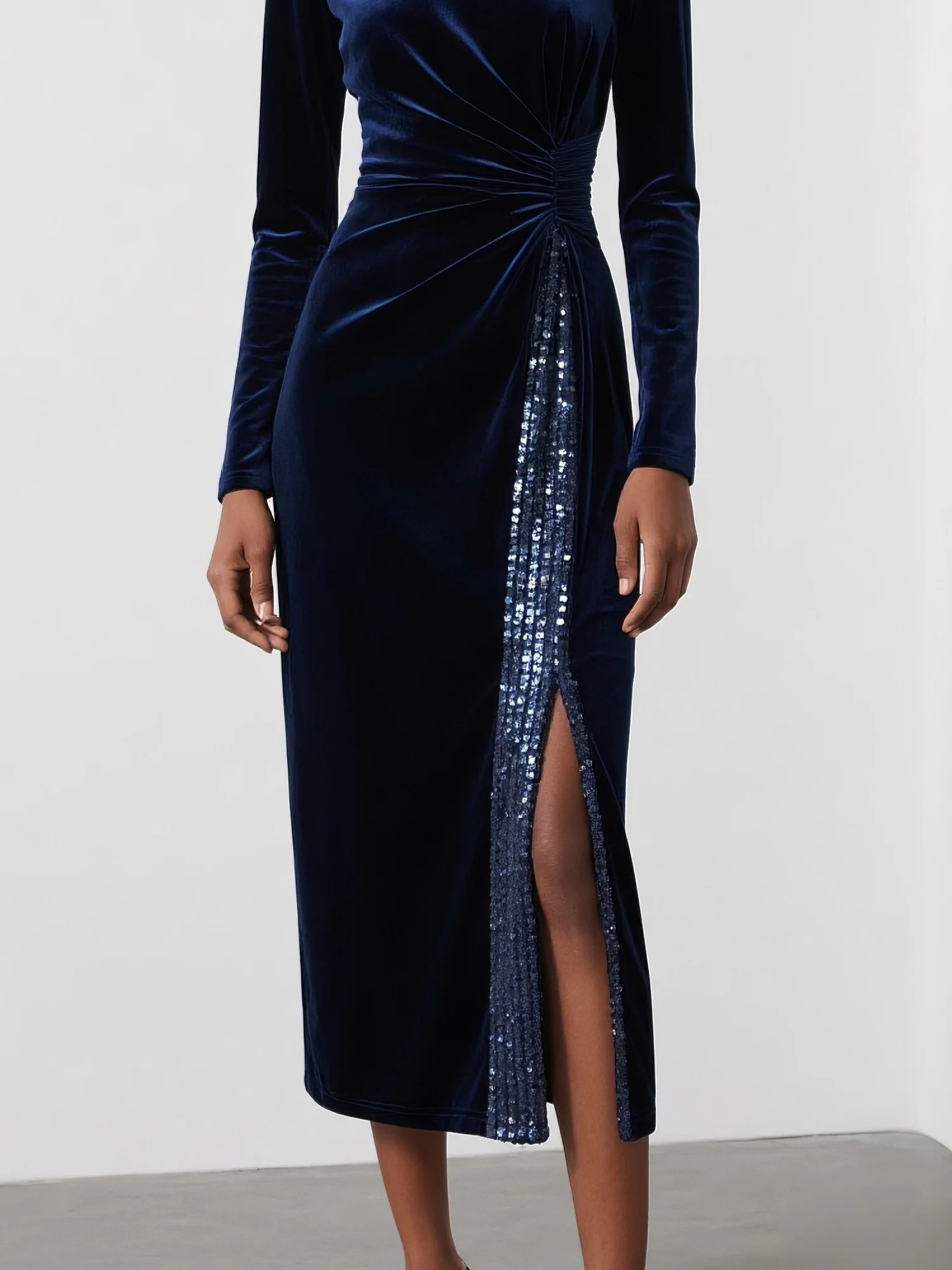 Navy Blue Glitter Velvet Crew Neck Long Sleeve Sheath Midi Dress