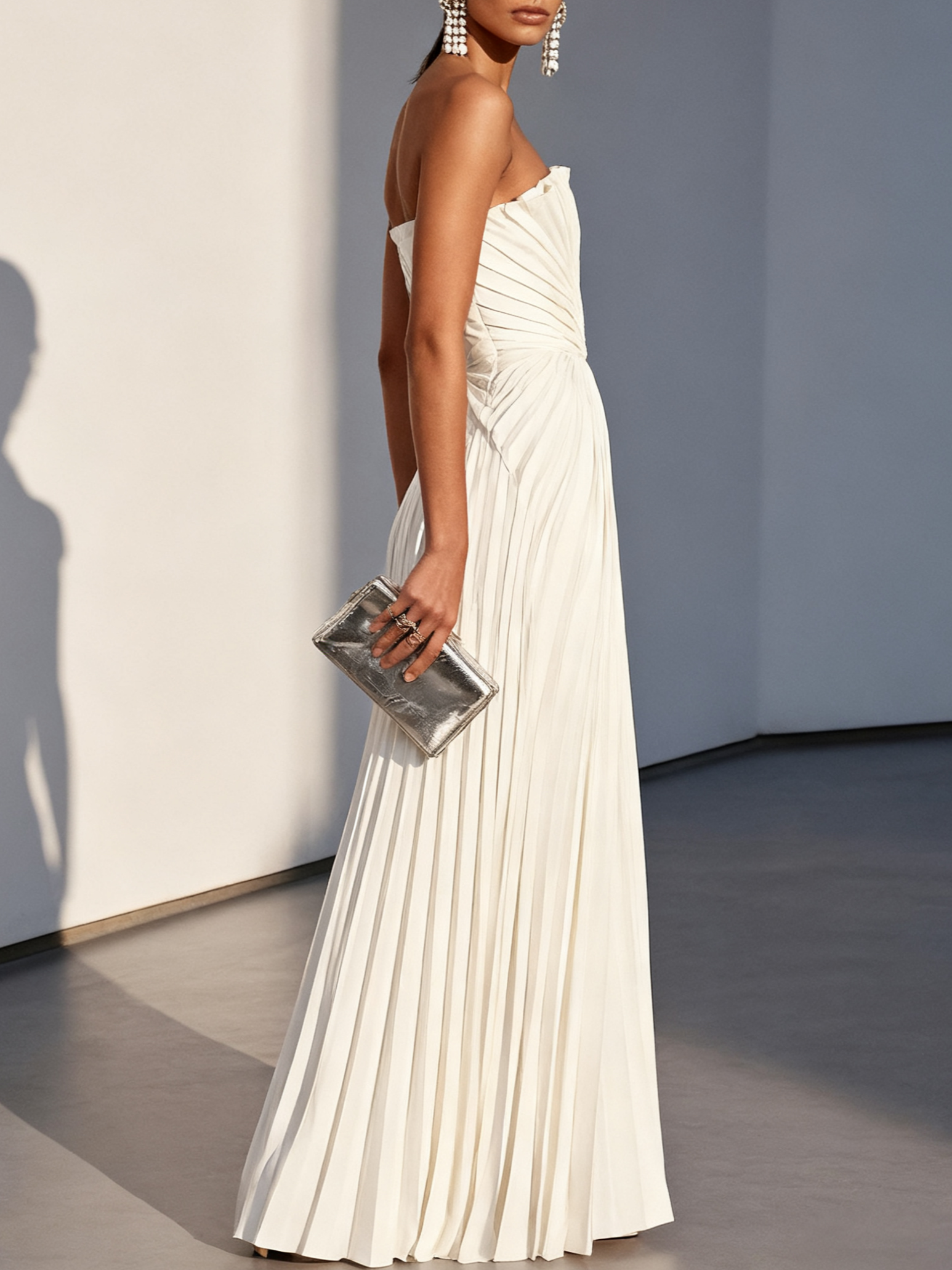 White Pleated Classic Strapless Sleeveless A-Line Maxi Dress