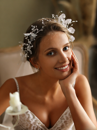 Romantic Light Forest style Beaded Floral Wreath Brides Bridal Hair Comb Style Veil