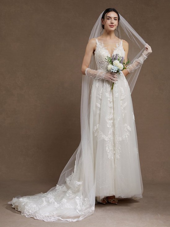 White Lace Wedding Dress Spaghetti Sleeveless A-Line Gown