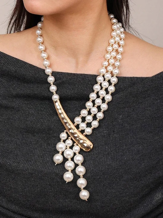 Irregular Imitation Pearl Tassel Metal Pendant Necklace