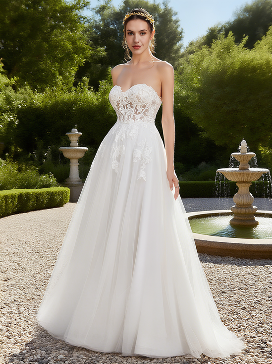 White Lace Bridal/Wedding Dress Strapless Sleeveless A-Line Gown