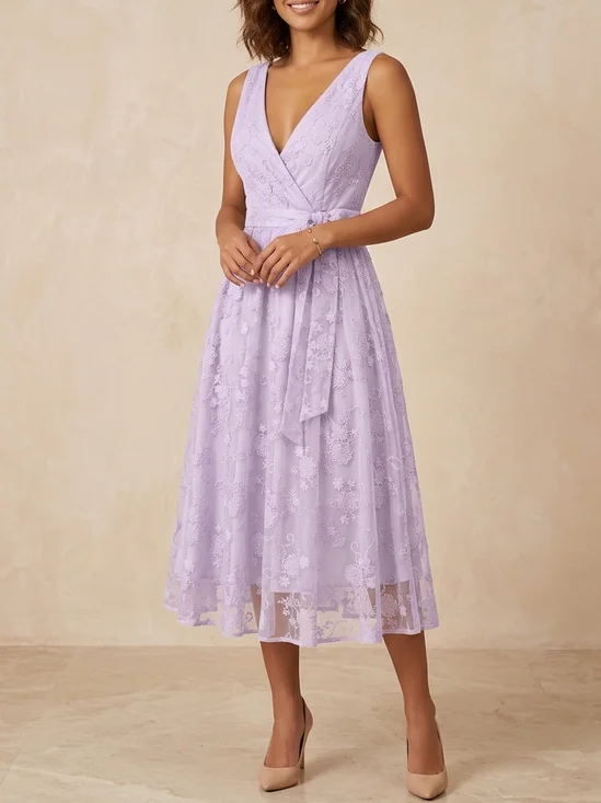 Lavender Floral Lace Mother of the Bride Dress Elegant V-Neck Tea Length Wedding Guest Dress
